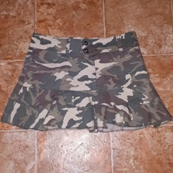 Army Skirt - Picture 1 of 1